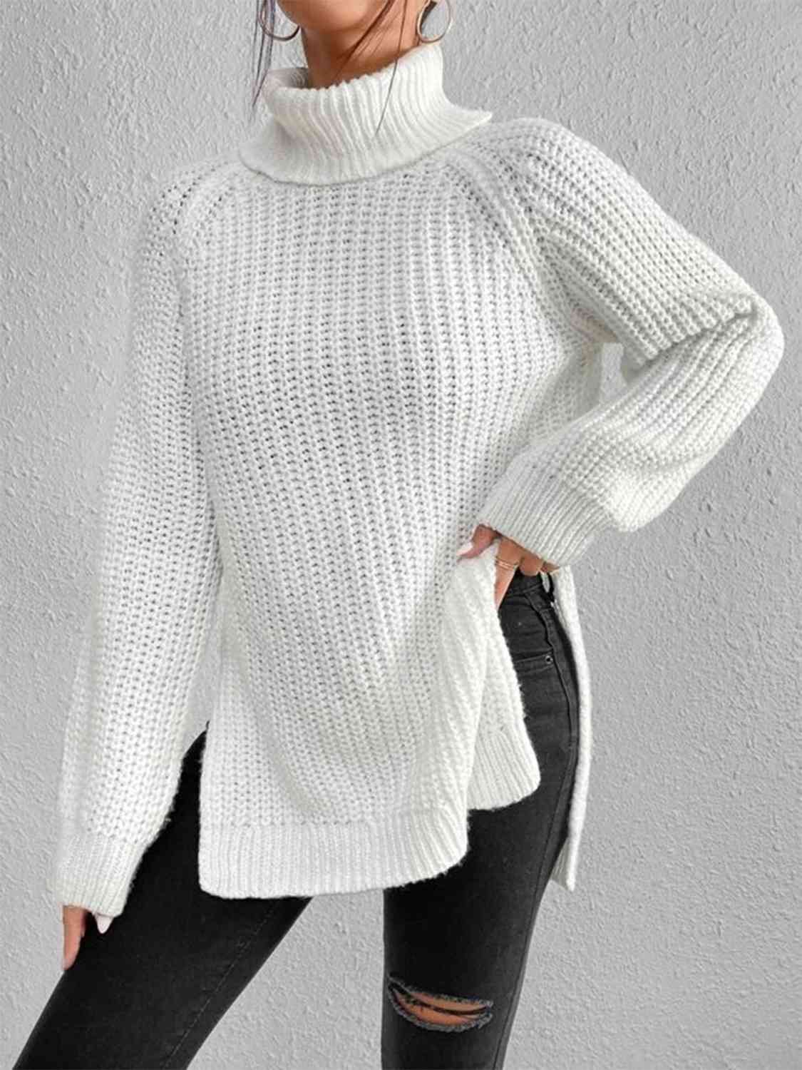 Angela Pull Femme – Pletený rolák s bočním rozparkem, elegantní pro podzim/zimu