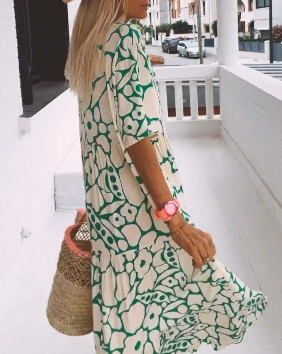 Ester hosszú virágos női köntös – rövid fodros ujjú és zöld krém nyári mintával