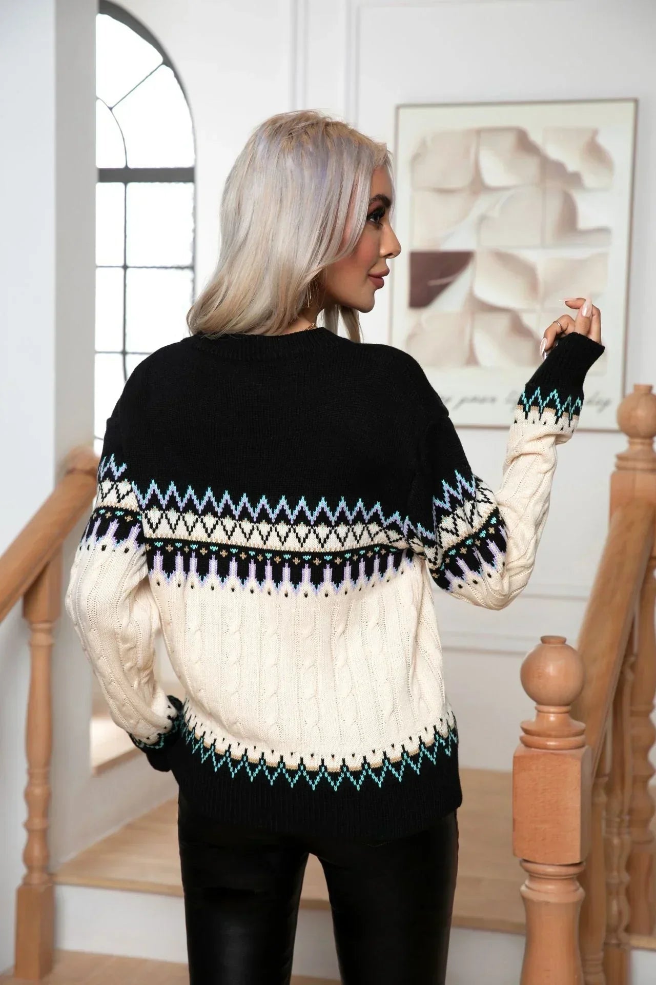 Sweter damski Samira – elegancki, ciepły, dzianinowy sweter norweski z geometrycznymi wzorami