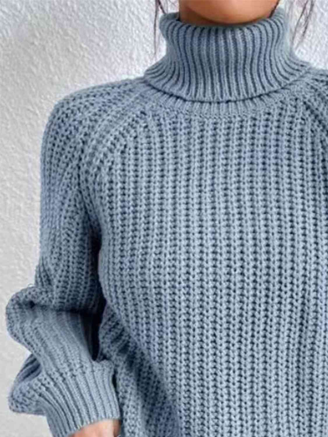 Angela Pull Femme – Pletený rolák s bočním rozparkem, elegantní pro podzim/zimu