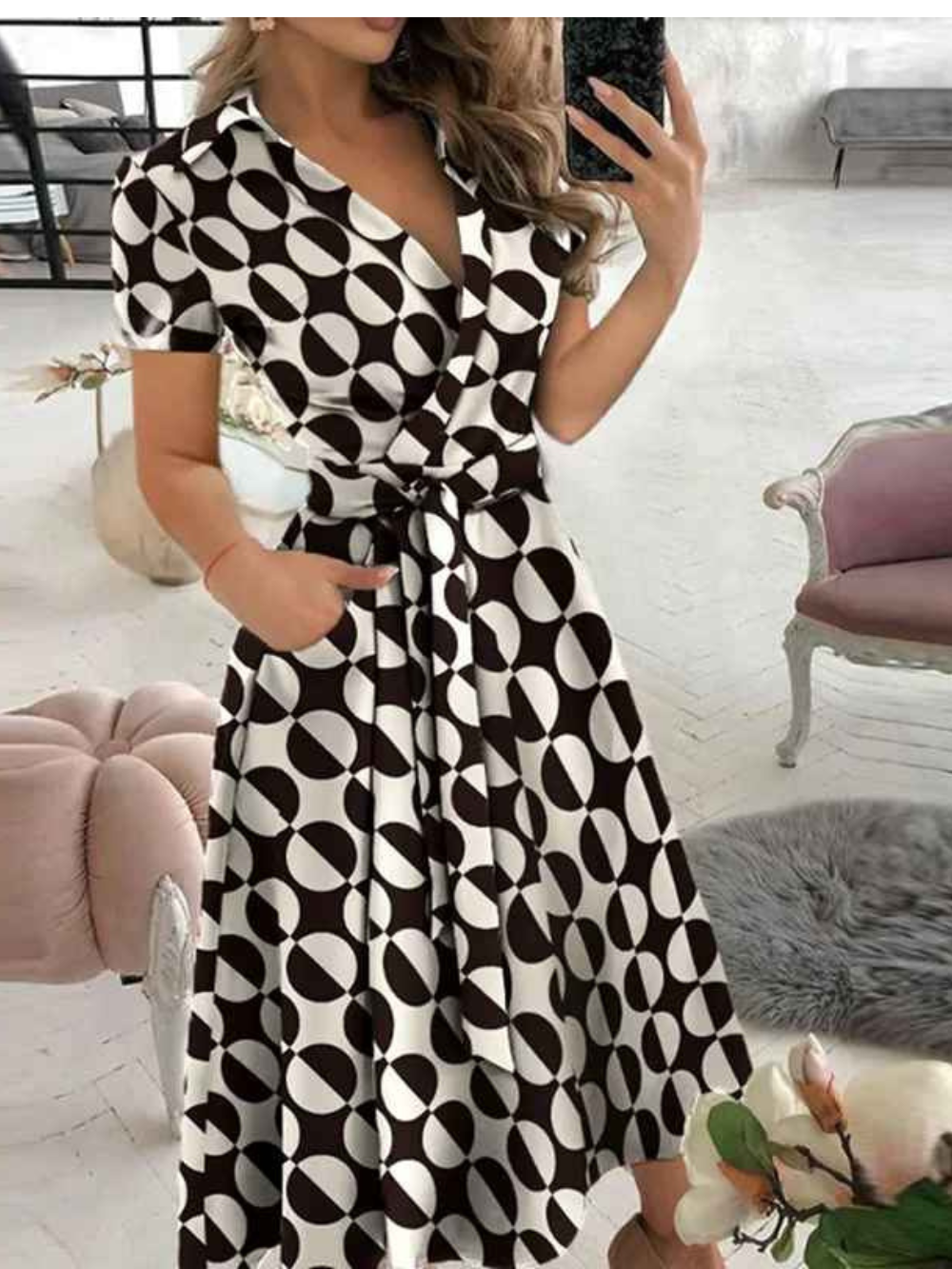 Lucia Robe Femme – Kjole med geometrisk print med bælte i taljen og luftig pasform til enhver lejlighed