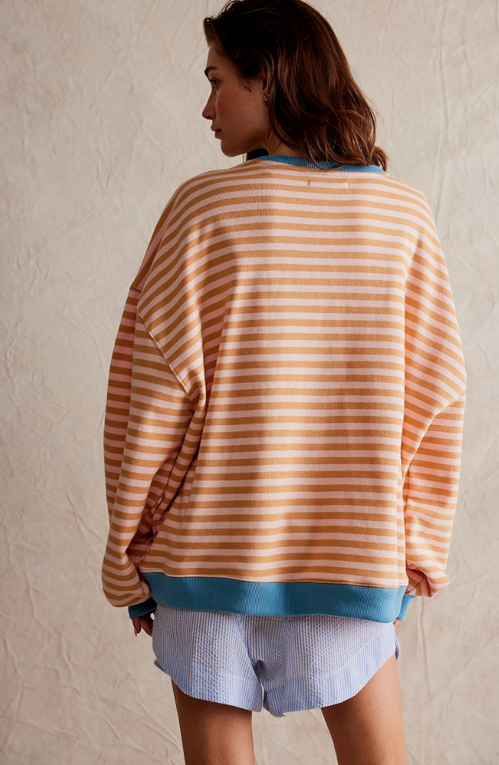 Mare női oversize pulóver – kényelmes és laza csíkos pulóver modern stílusban