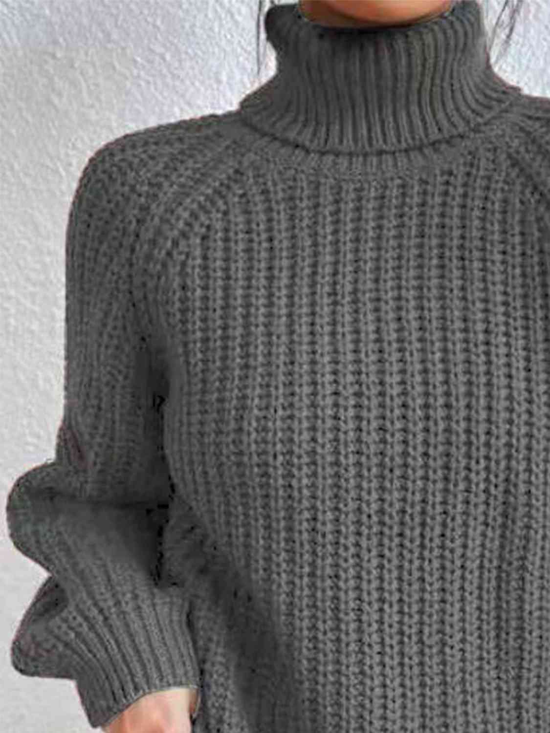 Angela Pull Femme – Pletený rolák s bočním rozparkem, elegantní pro podzim/zimu