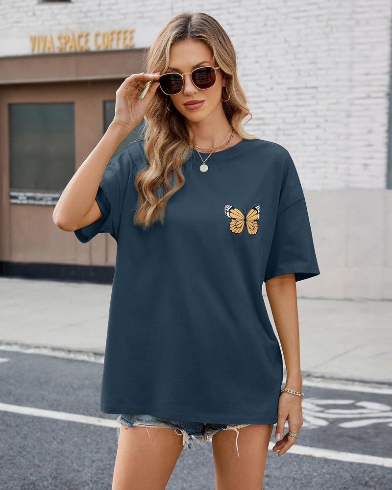 Γυναικείο Oversize T-Shirt Sloane – Vintage βαμβακερό μπλουζάκι με εκτύπωση πεταλούδας & φαρδιά γραμμή