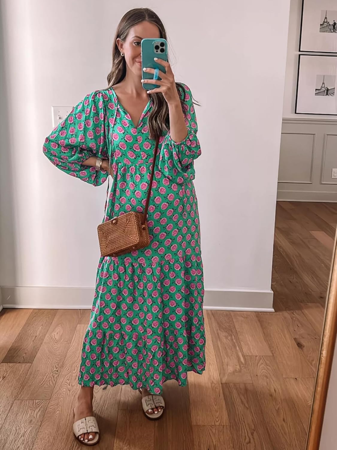 Sukienka Maxi Boho Amélie dla Kobiet – Długa Zwiewna Sukienka z Dekoltem w Serek i Geometrycznym Wzorem
