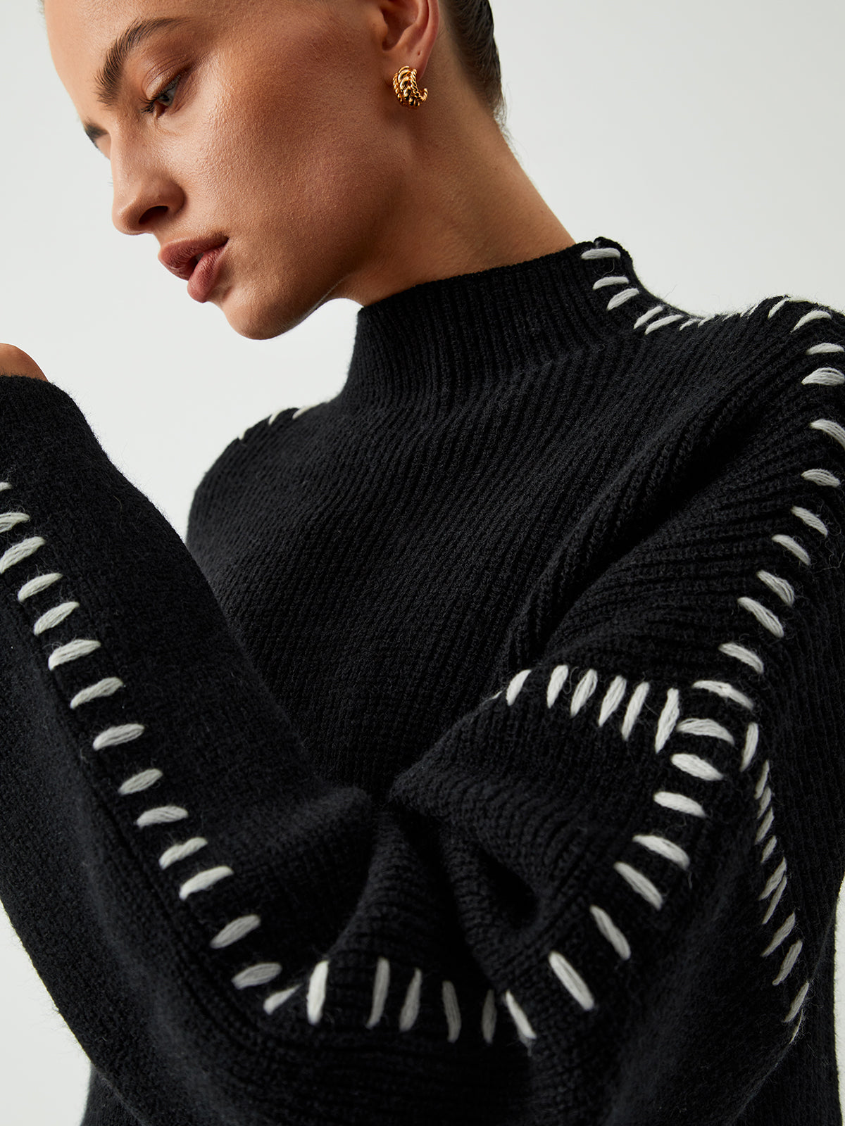 Kayla Pull Femme – Oversize svetr s vysokým límcem z měkké pleteniny, elegantní a pohodlný