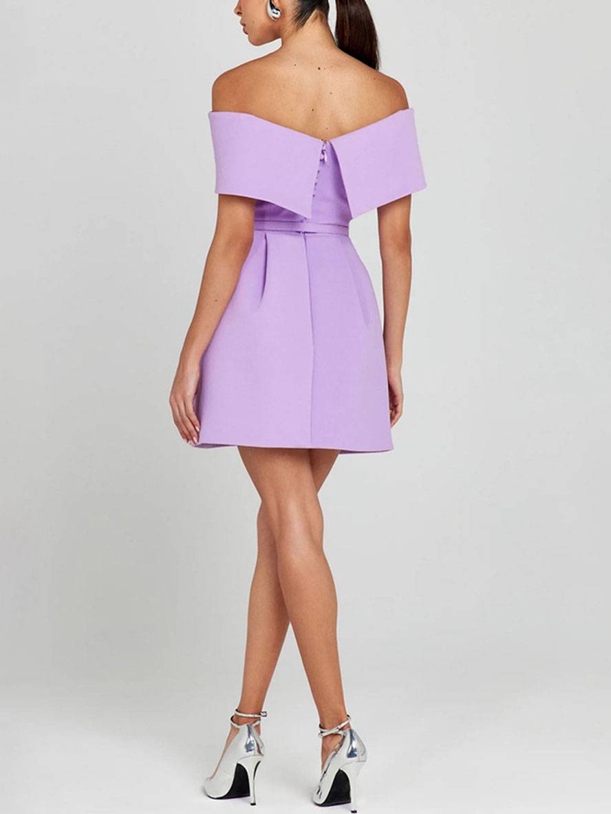 Haziel női koktélruha – ujjatlan, csónaknyakú, övvel és elegáns szabással készült pörgős ruha