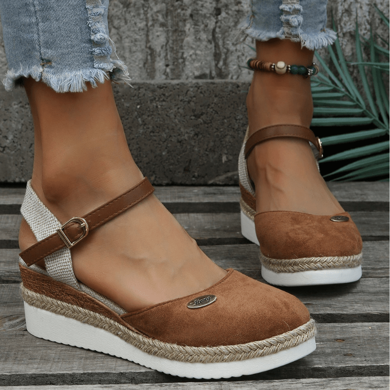 Carina Σανδάλια Γυναικεία – Κομψά Πλατφόρμες με Ρυθμιζόμενο Κούμπωμα και Μποέμ Στυλ