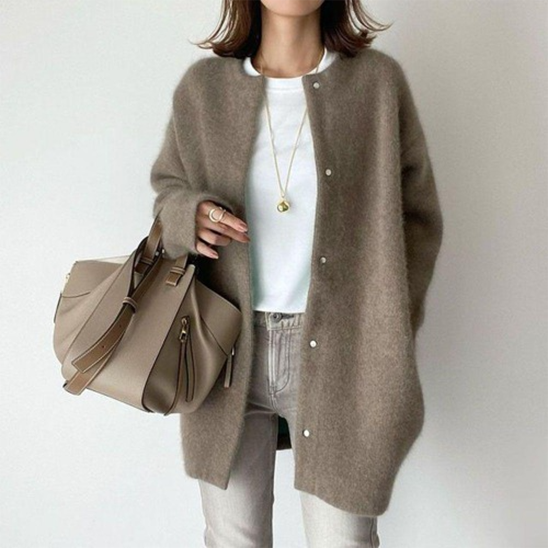 Amelia Gilet Femme Elegant – Cardigan Chic & Komfortabel i Højkvalitets Strik