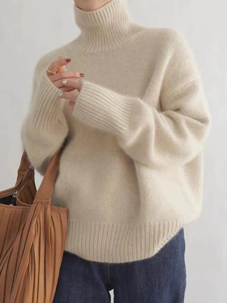 Sweter damski Seraphina – wygodny, prążkowany golf, szykowny styl na zimę