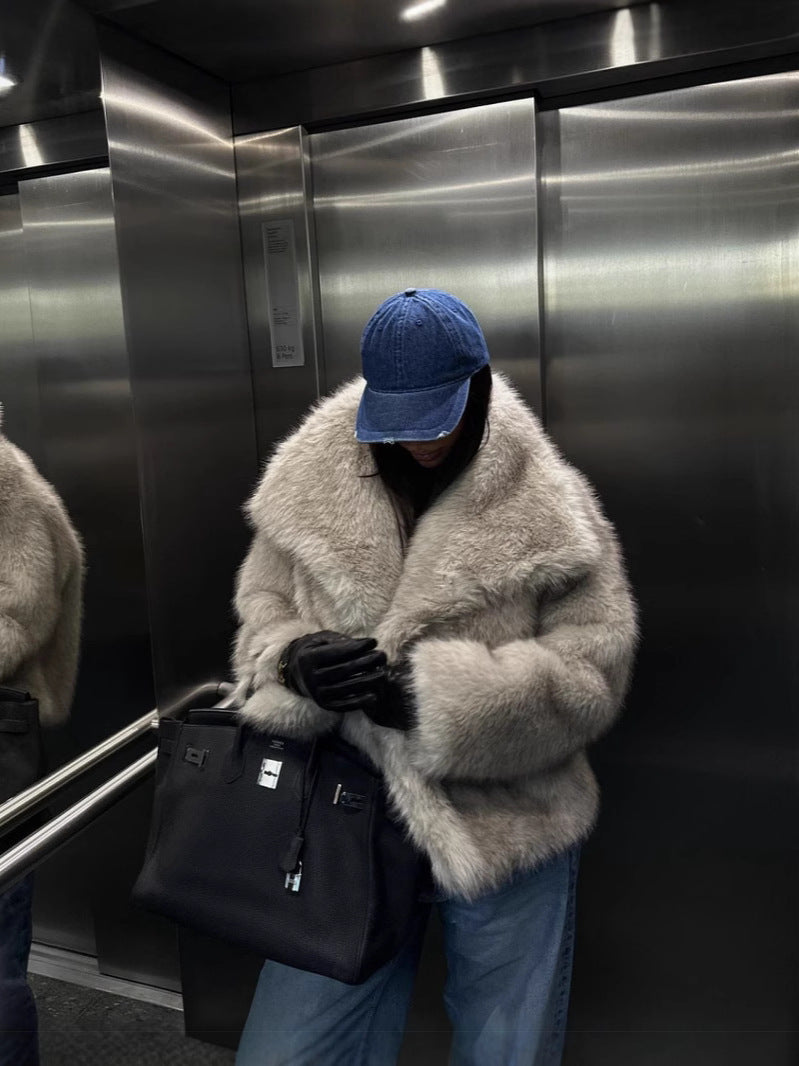 Everleigh női kabát – hosszú műszőrme kabát hajtókás gallérral és laza szabással