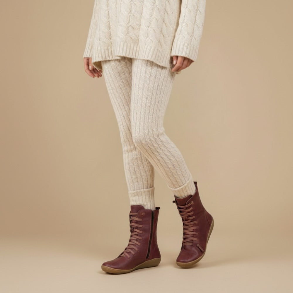 Жіночі півчоботи Melly – ретро чоботи на шнурівці з блискавкою та плоскою підошвою