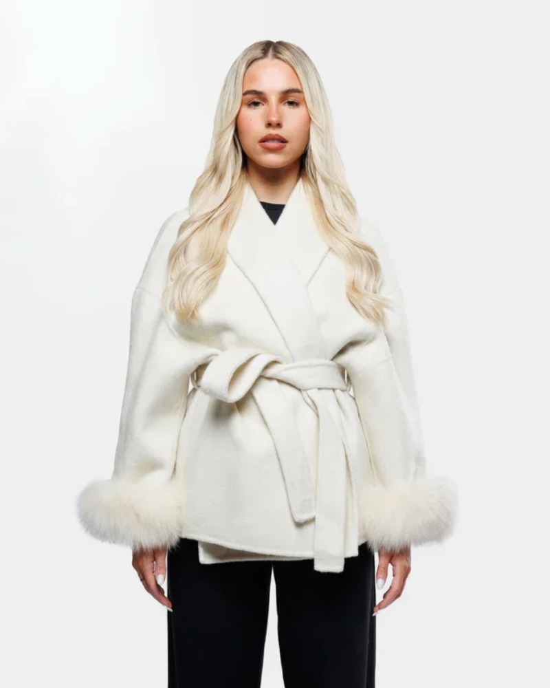 Livia Manteau Luxe Dames – Elegante Winterjas met Mouwen van Imitatiebont & Riem