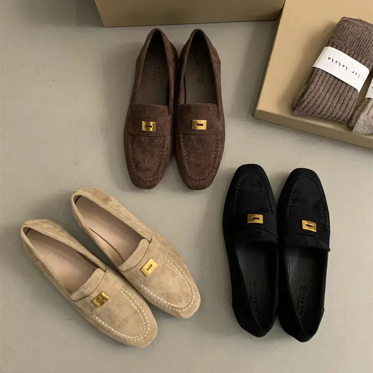 Lina Mocassins Mulher – Calçado Elegante em Camurça Leve com Desenho Clássico e Conforto