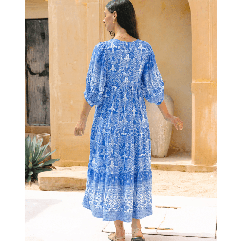 Rosina Robe Longue Looksy – Abstrakt bohemeprint & lagdelt flydende snit