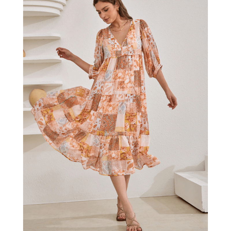 Rosina Robe Longue Looksy – Abstrakt bohemeprint & lagdelt flydende snit