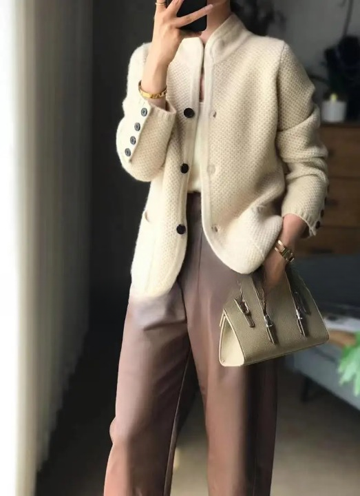 Kardigan damski Lucille – miękka kamizelka z kaszmiru zapinana na guziki i elegancki klasyczny krój