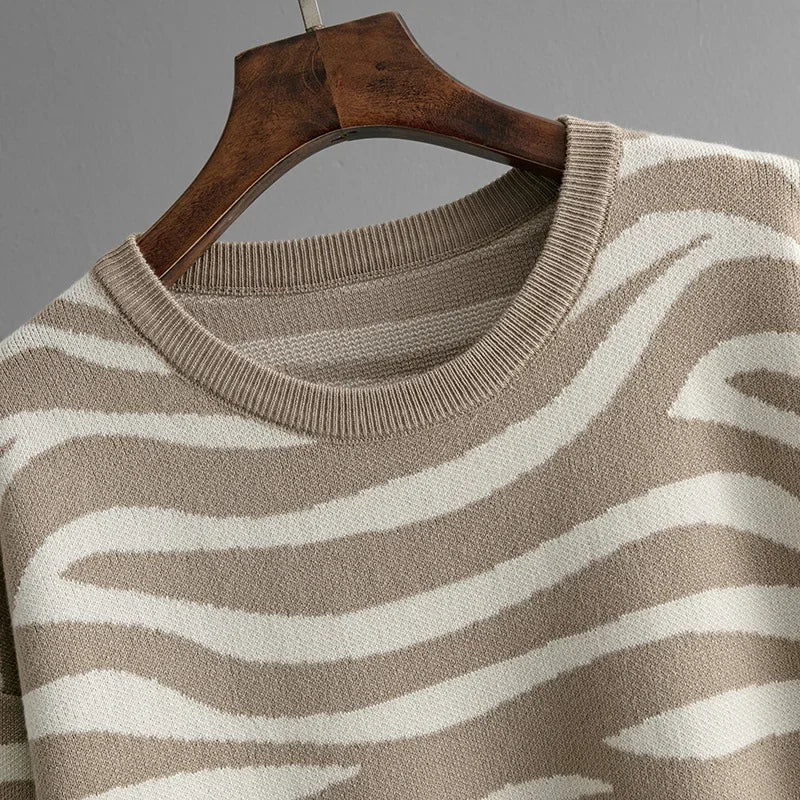 Komplet damski z kaszmiru Delaney – szykowny wzór zebry, miękki i wygodny