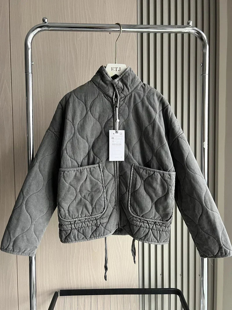 Hershey Gewatteerd Damesvest – Warm en Licht met Voorrits & Verstelbare Taille