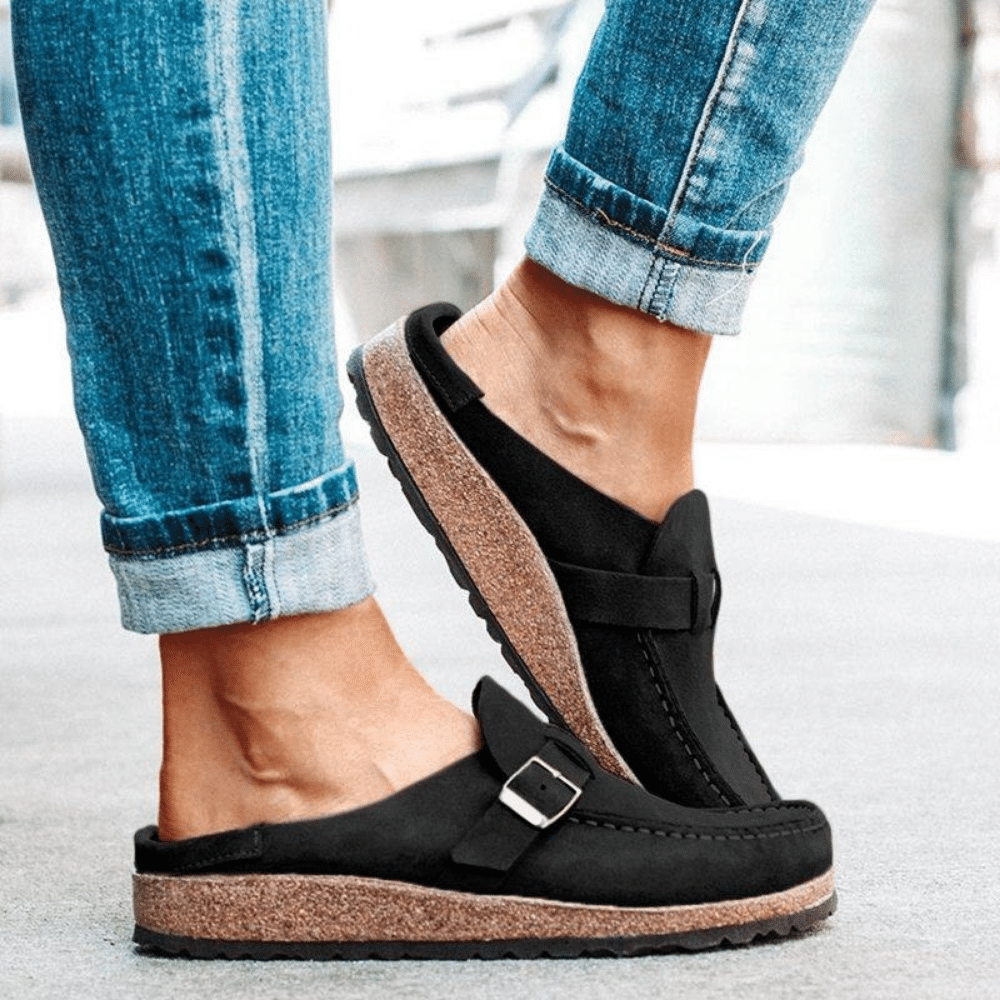 Georgia Sabots Femme Confort – Mules ergonomice cu curea și cataramă pentru stil casual