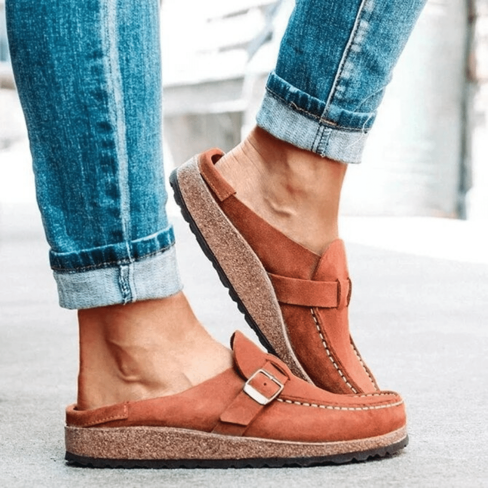 Georgia Sabots Femme Confort – Mules ergonomice cu curea și cataramă pentru stil casual