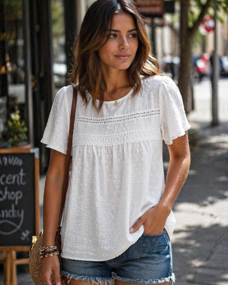Naira Bluse Damen – Boho-Top aus Musselin mit Spitze & fließendem Schnitt