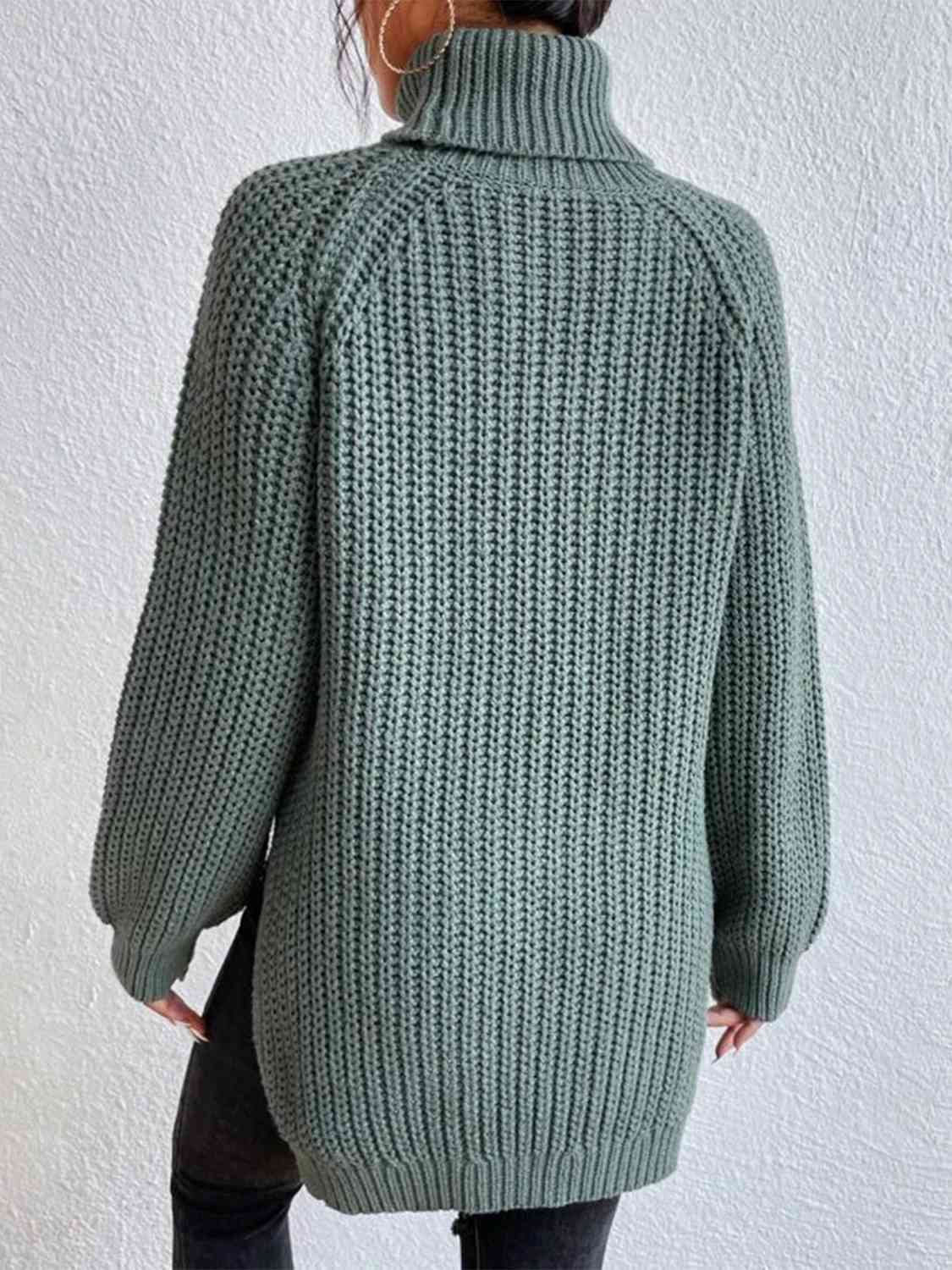 Angela Pull Femme – Pletený rolák s bočním rozparkem, elegantní pro podzim/zimu