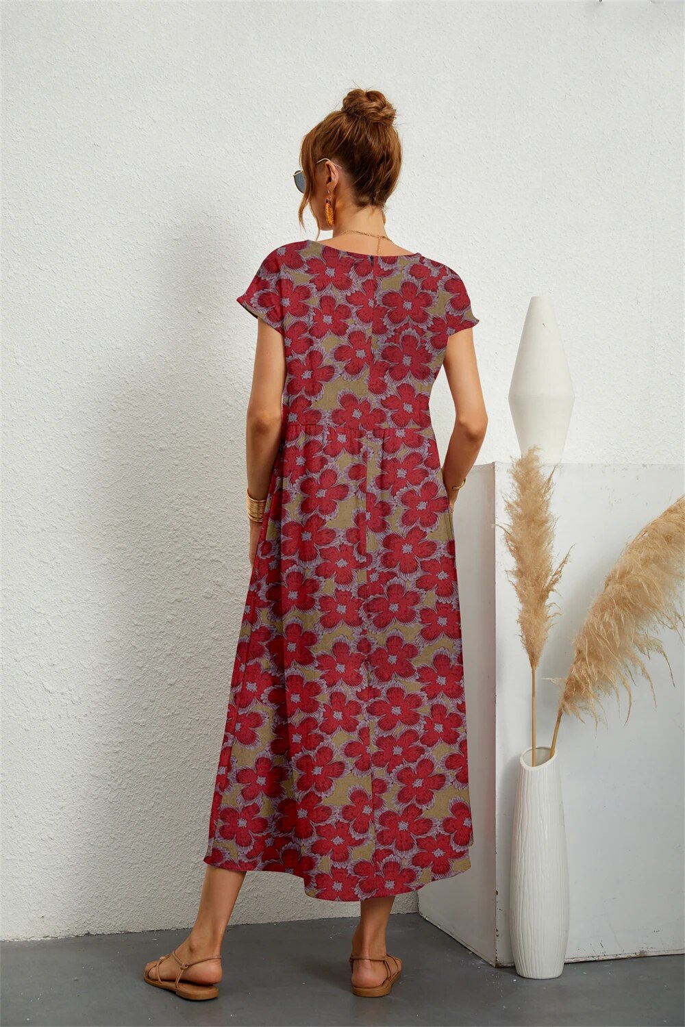 Henrielle Robe Midi Femme – Elegant blomsterprint, korte ærmer & behageligt snit
