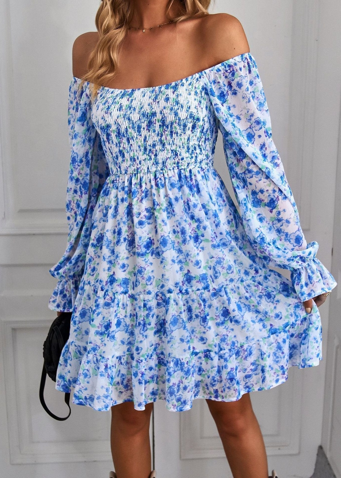 Aria Midi Jurk Dames – Bloemenjurk met Volants, U-hals & Getailleerde Zomerpasvorm