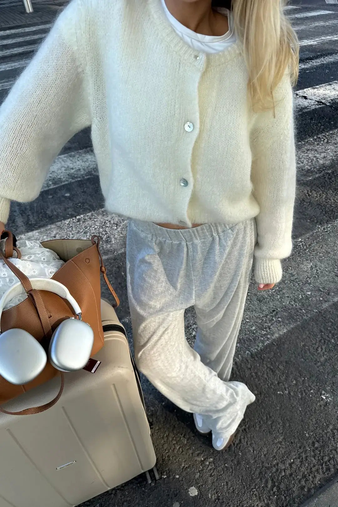 Addilyn Cardigan Femme – Gilet Doux & Élégant en Maille Confortable pour Hiver