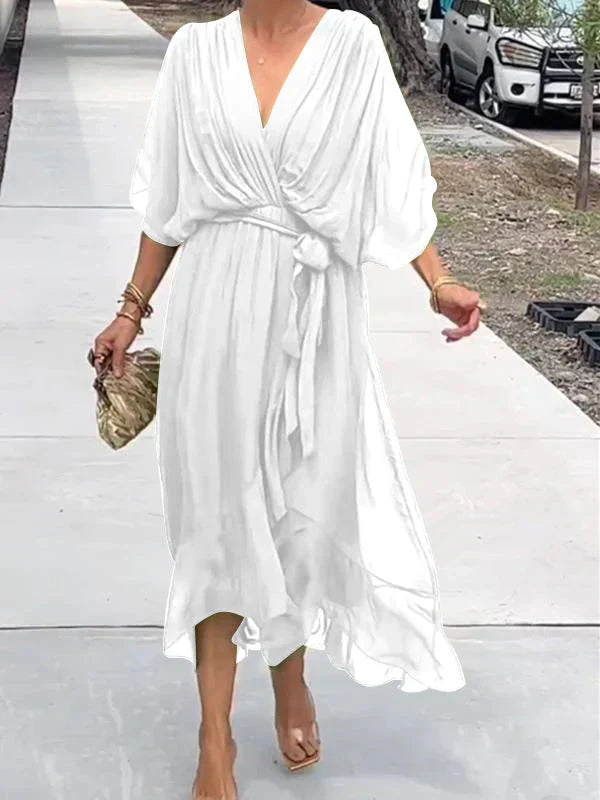 Abigail Robe Femme – Elegant og alsidig kjole med stilfulde detaljer til arbejde & weekend
