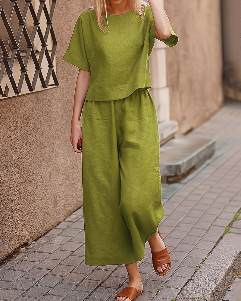 Fiore Ensemble Dame – Lett og Elegant 2-delt Sommersett for Avslappet Sommer