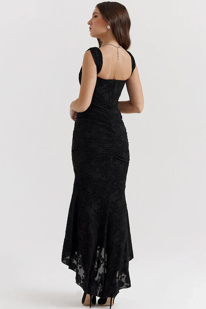 Denisse Robe Longue Elegant – Flatterende pasform & luksuriøst stof til et raffineret feminint look