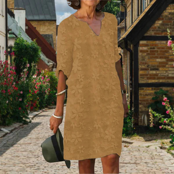 Maggie Damesjurk – Elegante Zomerjurk met V-hals & Vloeiende Pasvorm voor Zonnige Dagen