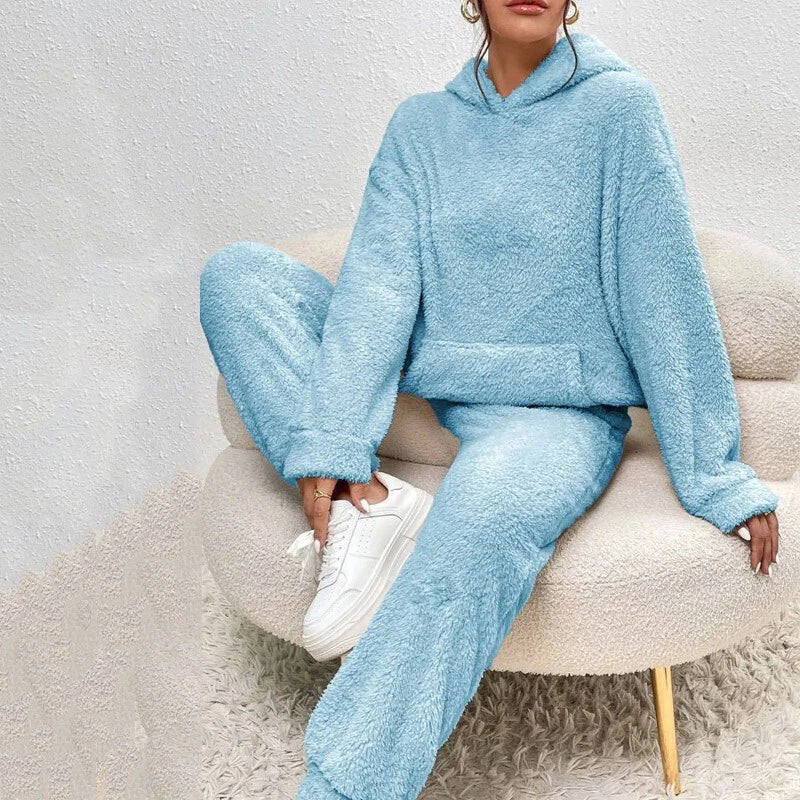 Sloane Ensemble Femme – Pyjama en Polaire Douce avec Capuche & Pantalon Ample pour l’Hiver