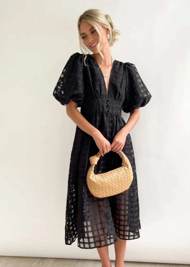 Mylene Robe Midi Femme – Chic ternet kjole med volumen & levende farve