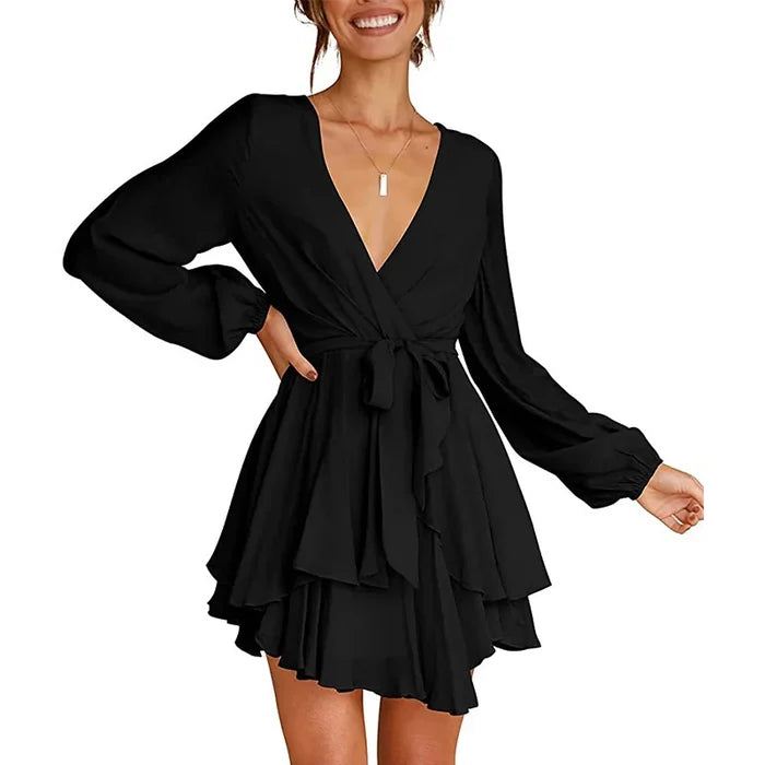 Vestido Curto Feminino Cléo – Vestido Evasê com Decote em V, Cinto e Mangas Compridas