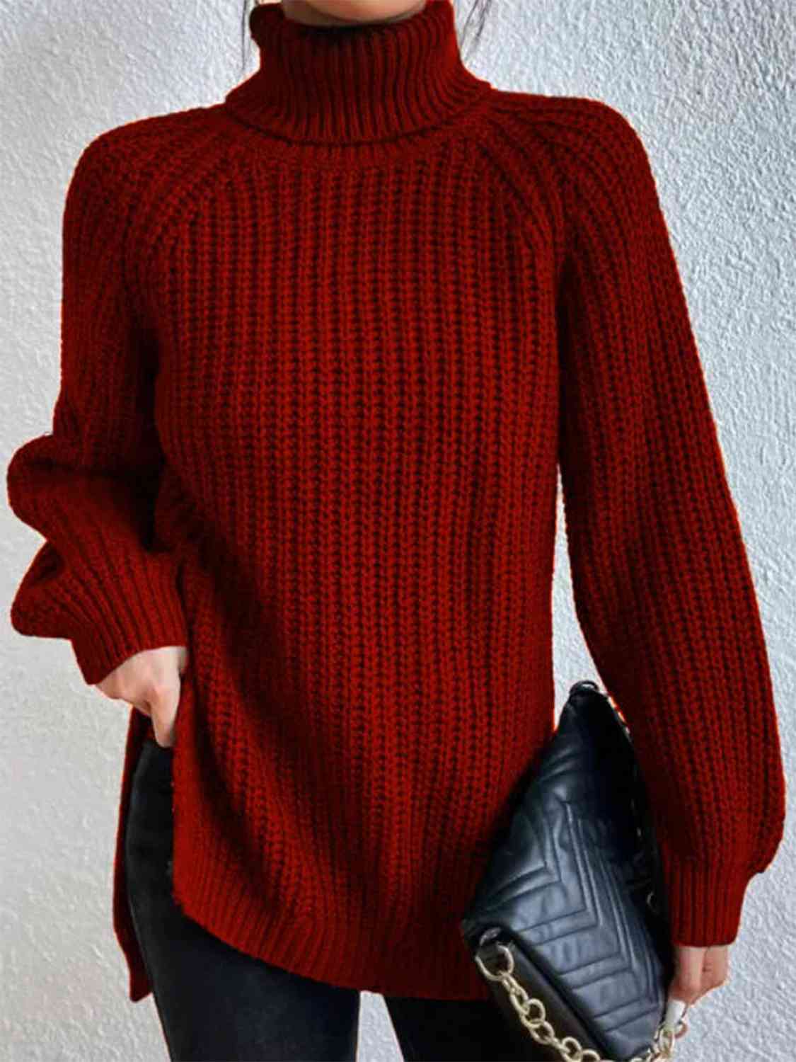 Angela Pull Woman – Ribbed Turtleneck Sweater with Chic Side Slit for Elegant Autumn/Winter