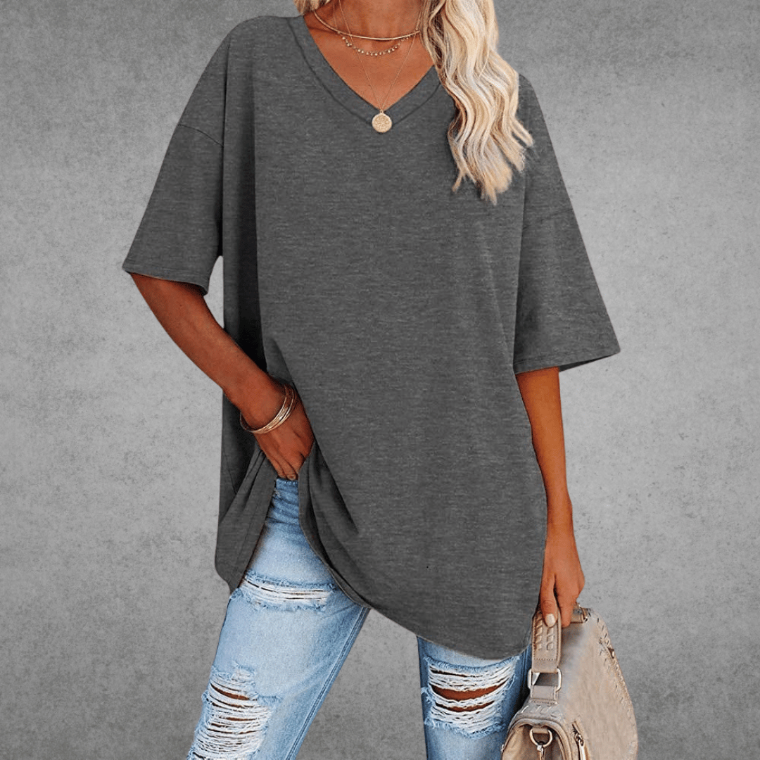 T-shirt Oversize Ninon Mulher – Design confortável com decote em V e tecido leve e respirável