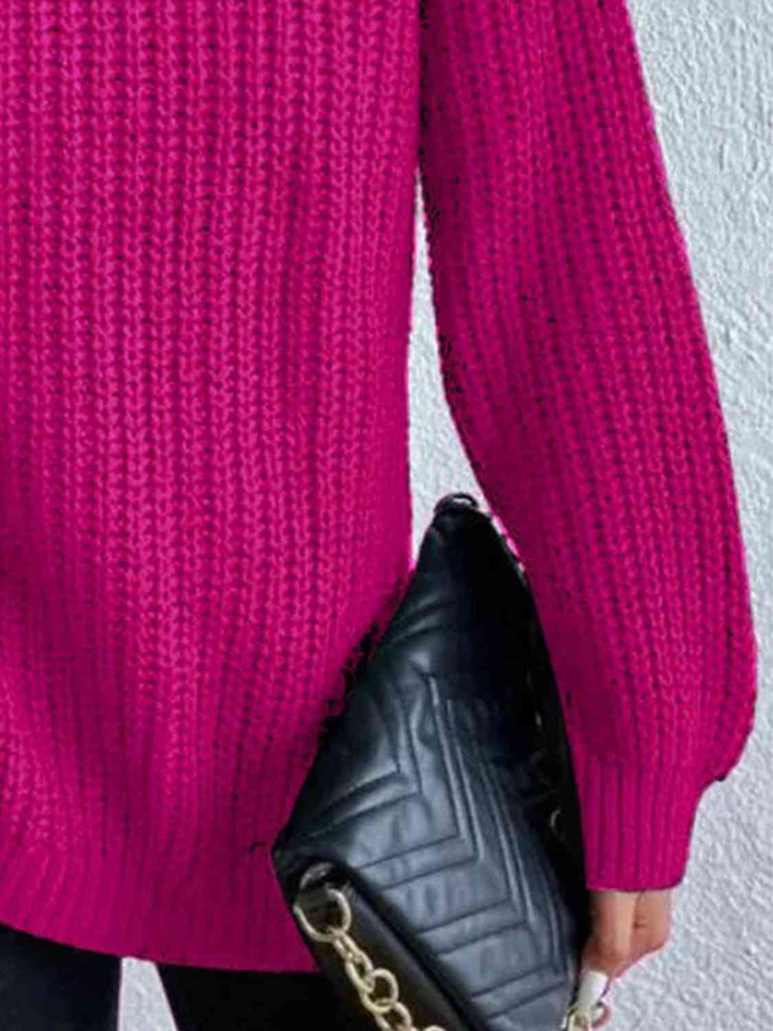 Angela Pull Femme – Pletený rolák s bočním rozparkem, elegantní pro podzim/zimu