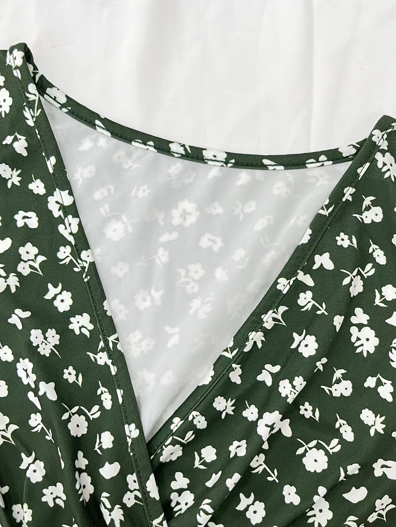 Florezia Robe Longue Femme – Chic og flydende sommerkjole med blomster til feminin elegance
