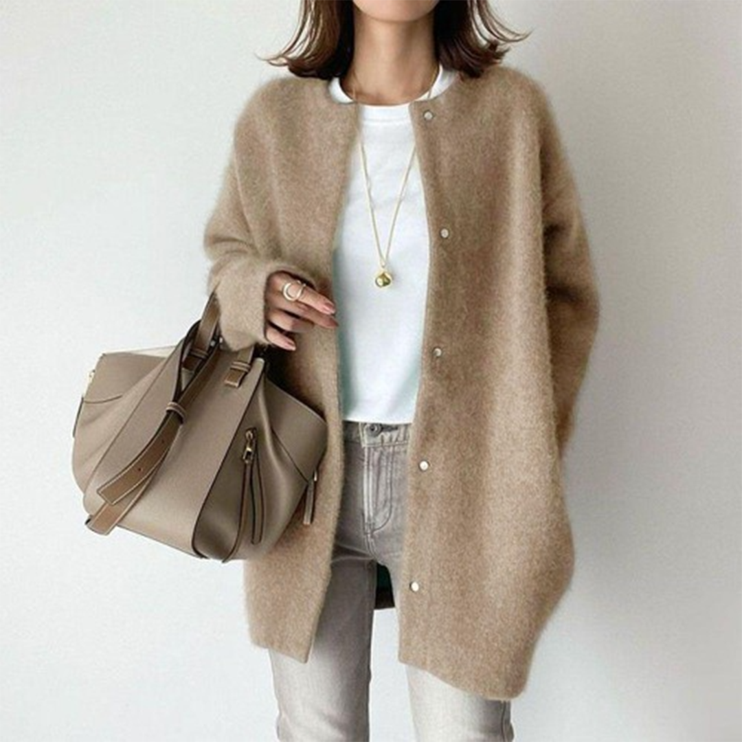 Amelia Gilet Femme Elegant – Cardigan Chic & Komfortabel i Højkvalitets Strik