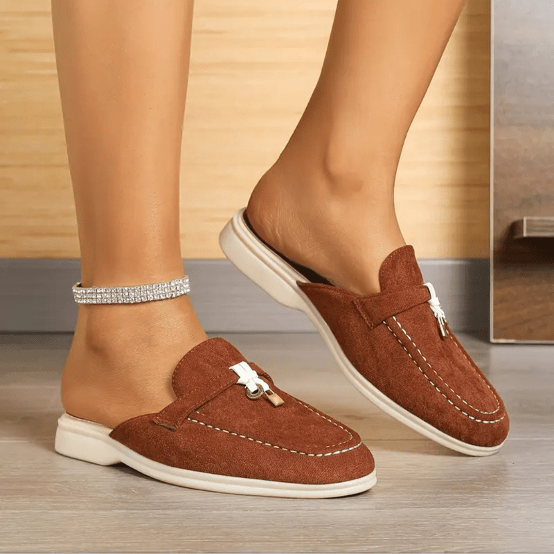 Maris Mokasiner Dame – Sommermules med Semsket Effekt med Duskdetalj og Kontrastsying