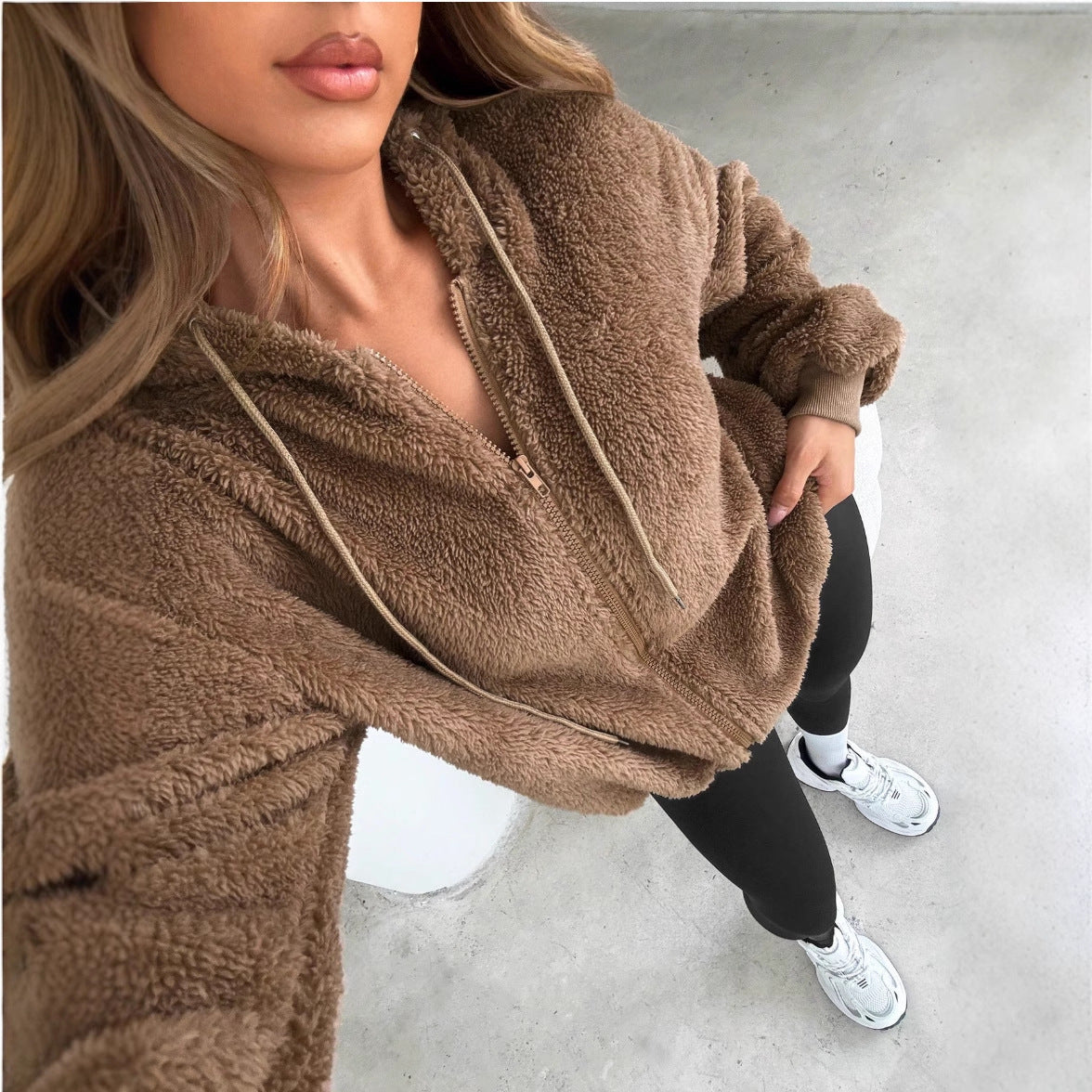 Adelyn Women's Jacket – Soft & Warm Plush Zip-Up Hoodie Cardigan for Autumn/Winter