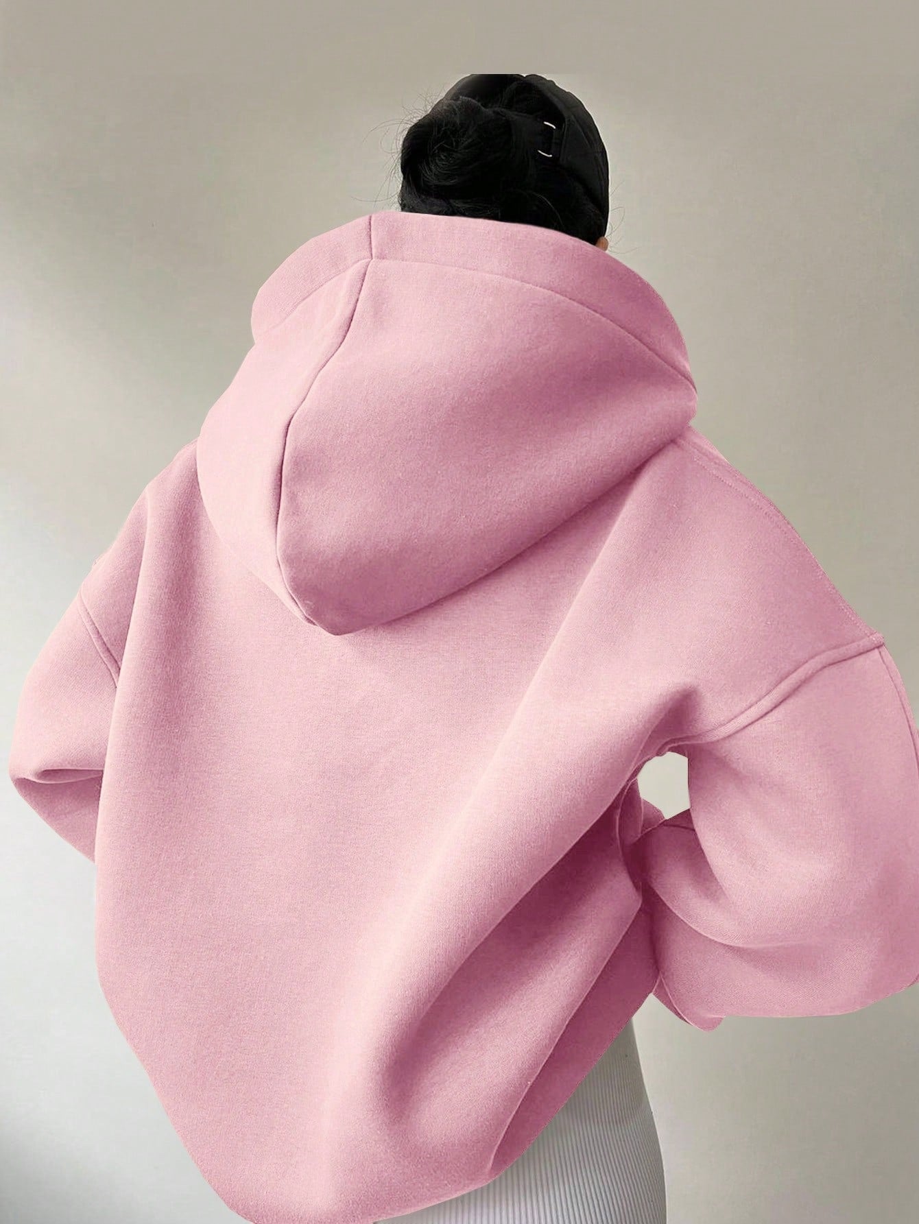 Nayeli Sweat Femme – Volný a pohodlný jednobarevný mikina s kapucí pro ležérní podzimní/zimní styl