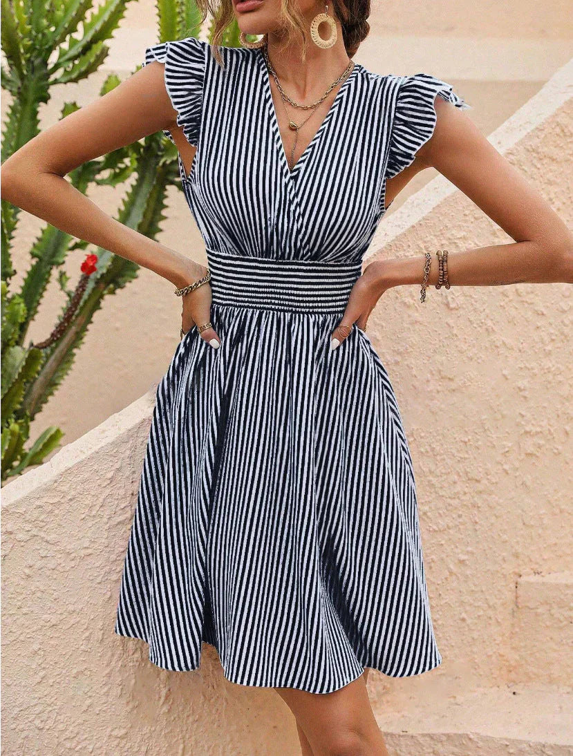 Ailani Robe Femme – Robe Rayée Élégante avec Manches à Volants & Coupe Féminine d’Été