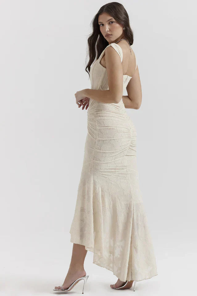 Denisse Robe Longue Elegant – Flatterende pasform & luksuriøst stof til et raffineret feminint look