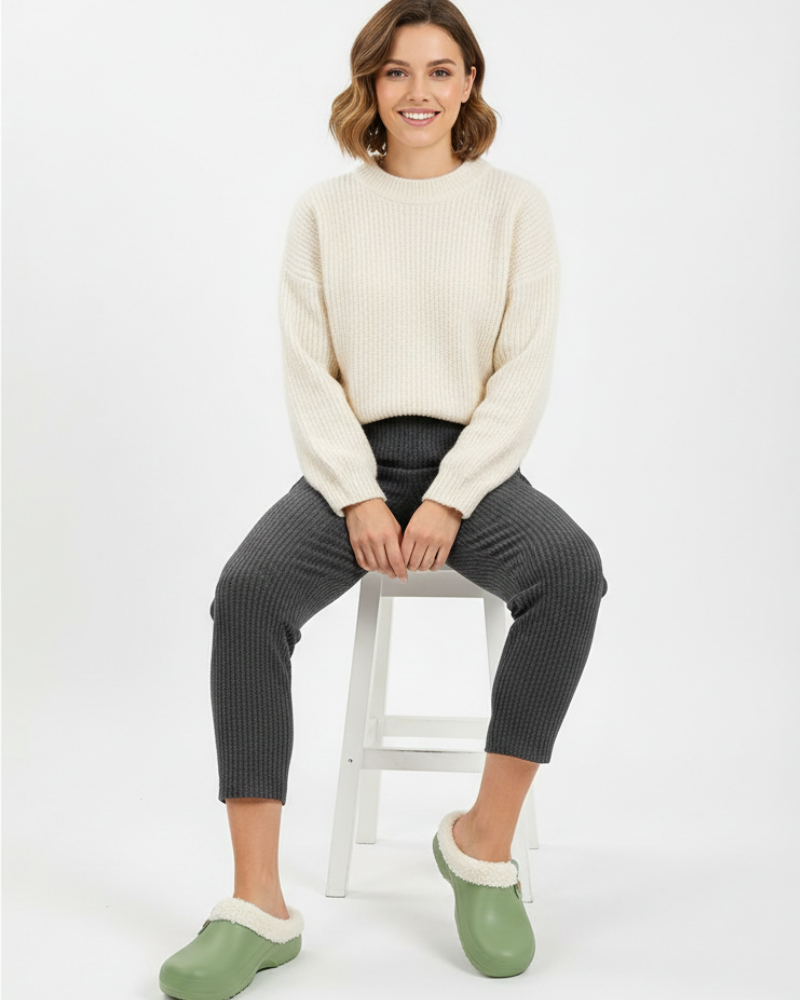 Gwen Briskey Varmere Dame Tresko – Komfortable Tøfler med Fôr for Innendørs og Utendørs Bruk