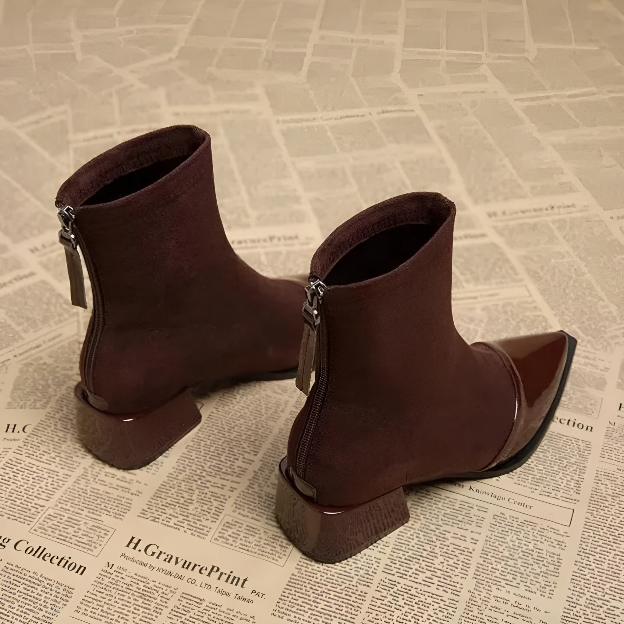 Botins Gracia Mulher – Botas Elegantes em Camurça com Detalhes em Verniz e Salto Bloco Confortável