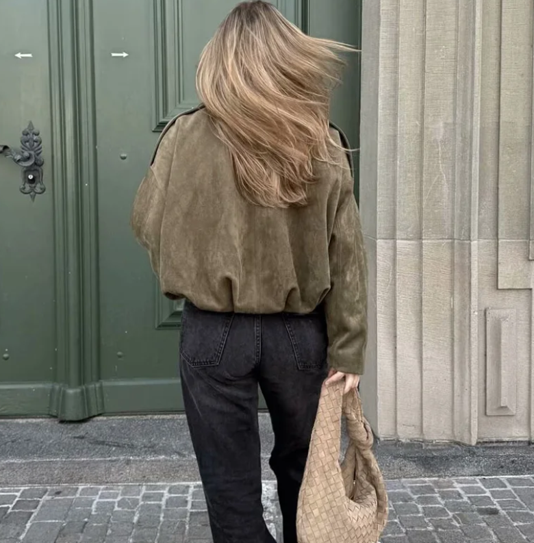 Elliana Veste Femme – Volná semišová bunda s praktickými kapsami na podzim/zimu